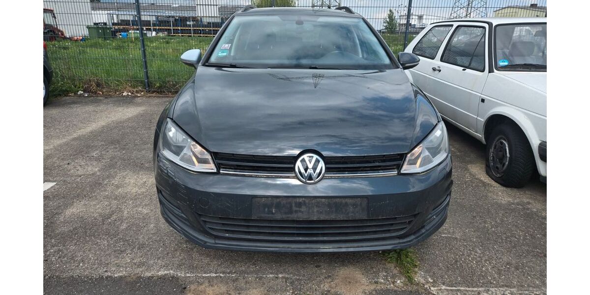 VW Golf 272.000 km 3.499 &euro; Sandhausen 69207