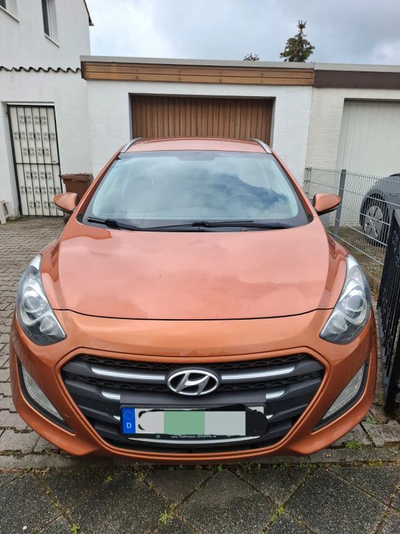 i30