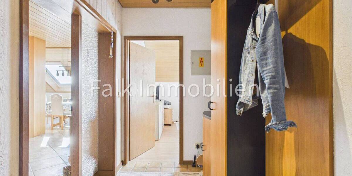 Etagenwohnung Brühl - 2 Zimmer, 78 m&sup2;, 215.000&euro; | Angebot:26246870