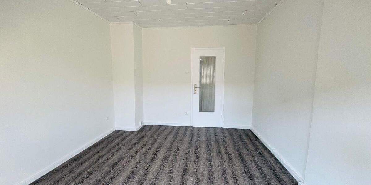 Etagenwohnung Mannheim Sandhofen - 3 Zimmer, 75 m&sup2;, 700&euro; | Angebot:25374050