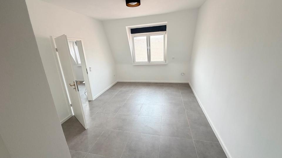 Etagenwohnung Ludwigshafen am Rhein Ludwigshafen-Hemshof - 2 Zimmer, 70 m&sup2;, 750&euro; | Angebot:26611555