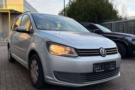 VW Touran 155.572 km 4.999 &euro; Hockenheim 68766