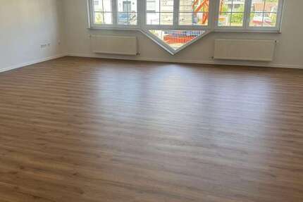 Wohnung Dielheim - 2 Zimmer, 103 m&sup2;, 1.200&euro; | Angebot:27336474
