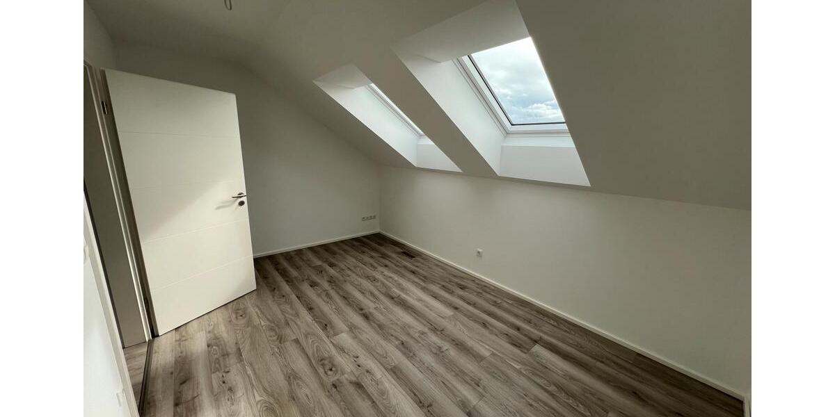 Doppelhaushälfte Dielheim - 4 Zimmer, 130 m&sup2;, 2.100&euro; | Angebot:25831362