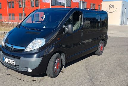 Opel Vivaro 236.000 km 8.450 &euro; Bobenheim-Roxheim 67240