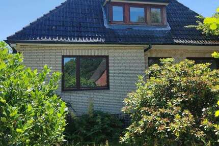 Haus zum Kaufen in Wedel 539.000 € 194 m²