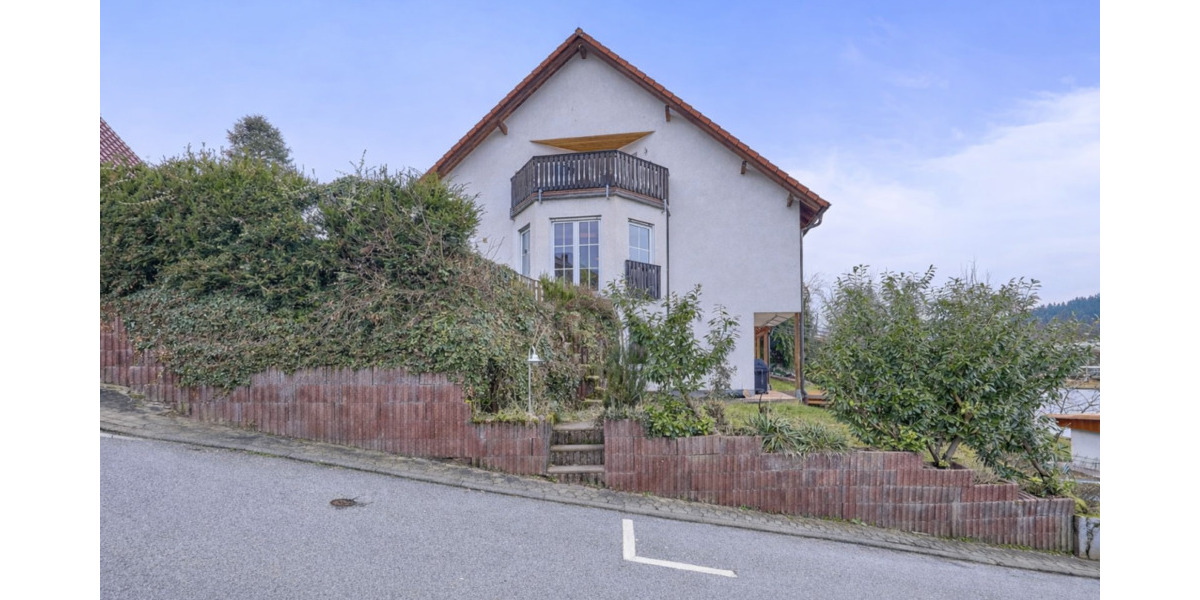 Einfamilienhaus Heppenheim Kirschhausen - 9 Zimmer, 294 m&sup2;, 749.000&euro; | Angebot:26043949