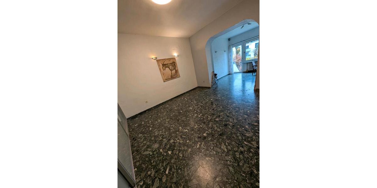 charmantes Haus in Neuostheim 9 zimmer