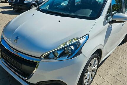 Peugeot 208 102.166 km 4.950 &euro; Lachen-Speyerdorf 67435
