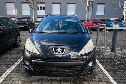 Peugeot 207 180.000 km 1.499 &euro; Schwetzingen 68723