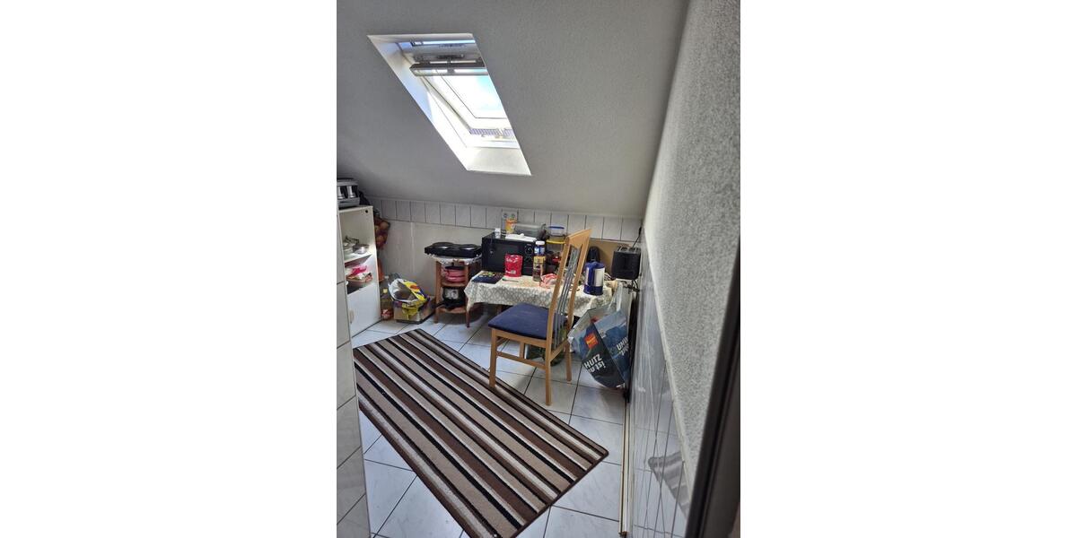 Dachgeschoßwohnung Worms - 2 Zimmer, 60 m&sup2;, 750&euro; | Angebot:26250607