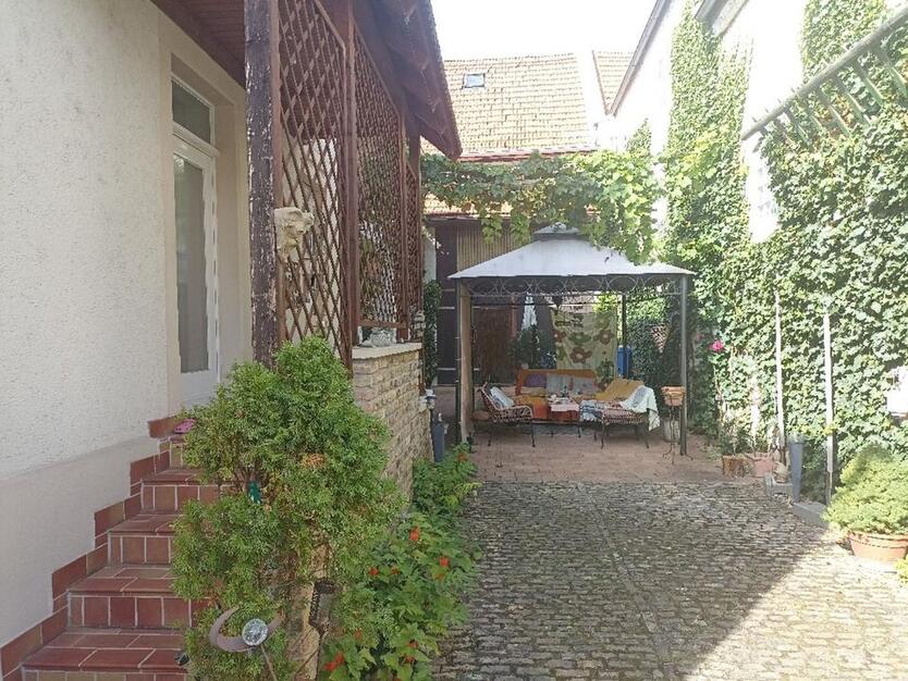 Einfamilienwohnhaus in 67575 Eich zum 01.11 2025 zu vermieten
