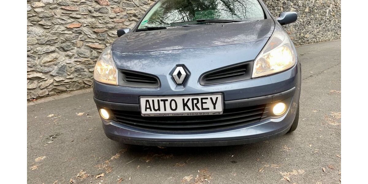 Renault Clio 151.000 km 2.700 &euro; Lautertal-Lautern 64686