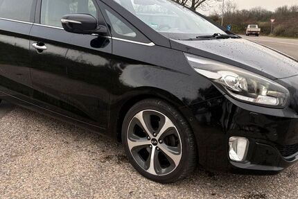 Kia Carens 203.000 km 5.999 &euro; Altlussheim 68804