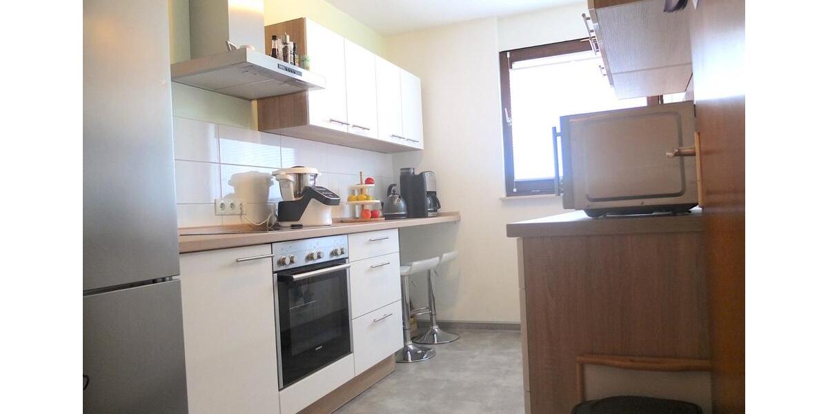 Etagenwohnung Ludwigshafen am Rhein - 4 Zimmer, 98 m&sup2;, 1.350&euro; | Angebot:25320406