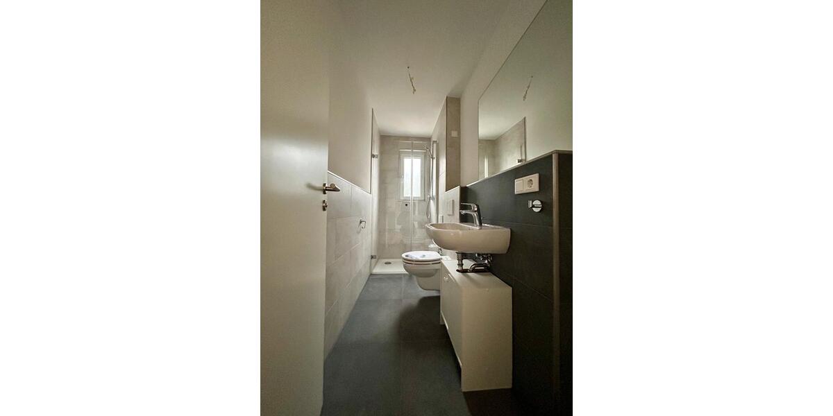 Erdgeschoßwohnung Schriesheim - 4 Zimmer, 137 m&sup2;, 2.300&euro; | Angebot:24643629