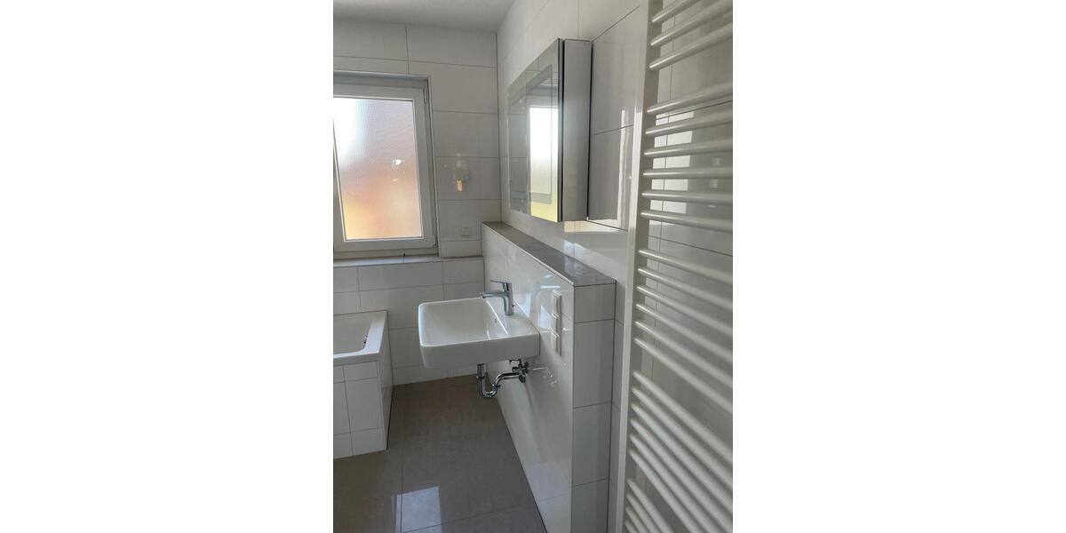 Neubau-Reihenmittelhaus in City-Lage 5 zimmer