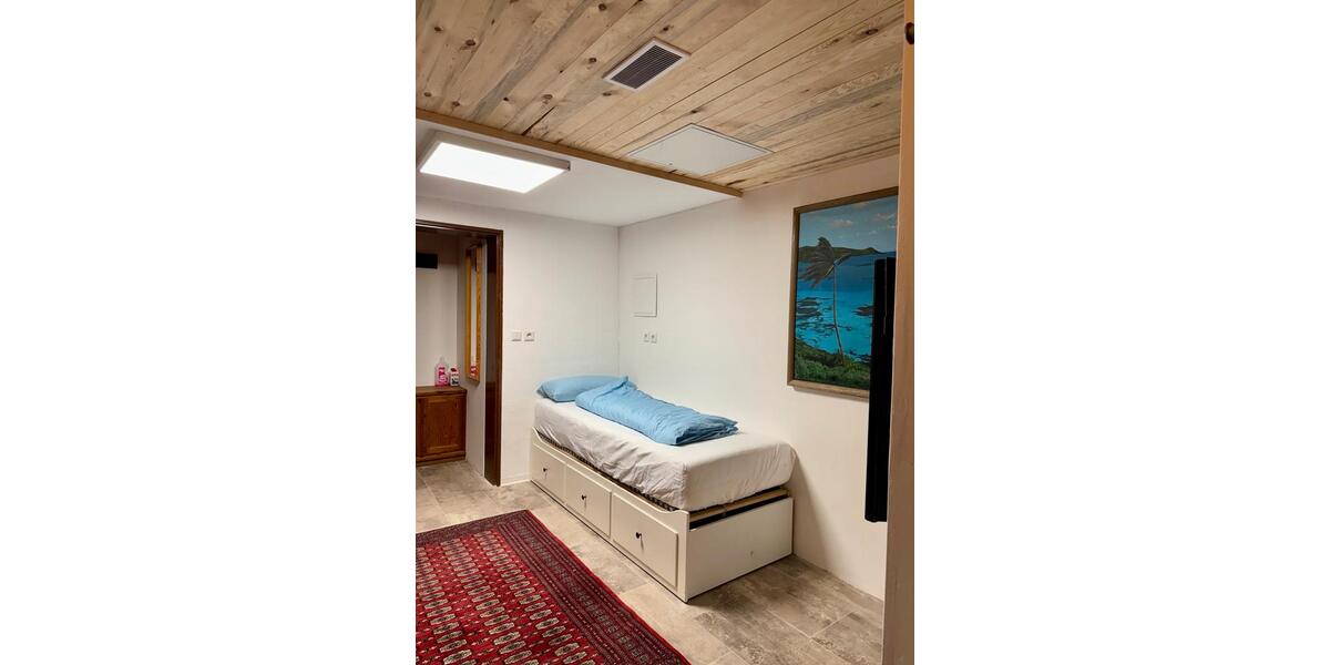 Zimmer im Untergeschoss zu vermieten (Kurz- und Langzeit) 1 zimmer