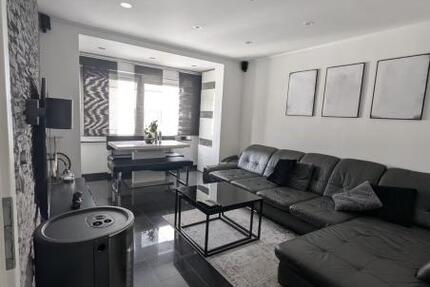 ObjNr:19738 - Hochmoderne, fast frisch sanierte Eigentumswohnung mit 2 Bakonen und Stellplatz - Wohnung Ludwigshafen am Rhein Parkinsel | Angebot:22486044