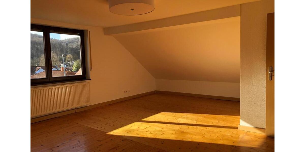 Einfamilienhaus Bammental - 7 Zimmer, 150 m&sup2;, 2.100&euro; | Angebot:26130459