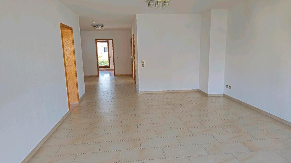 Etagenwohnung Leimen - 3 Zimmer, 98 m&sup2;, 1.200&euro; | Angebot:25298775