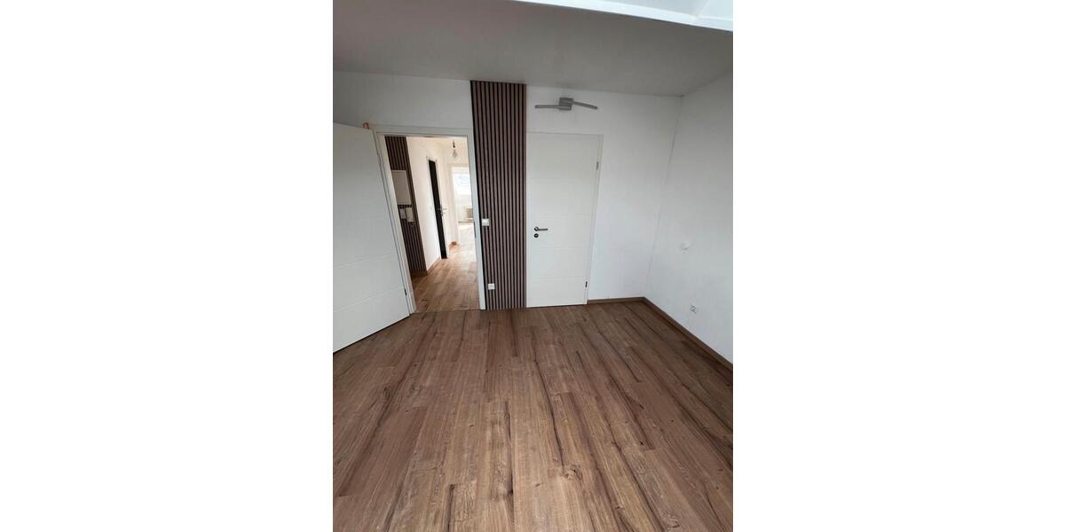 Dachgeschoßwohnung Schwetzingen - 2 Zimmer, 42 m&sup2;, 149.000&euro; | Angebot:26357935