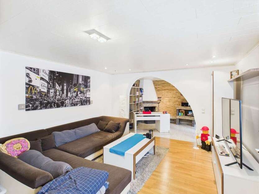 Haus zum Kaufen in Ludwigshafen am Rhein 540.000 € 220 m²