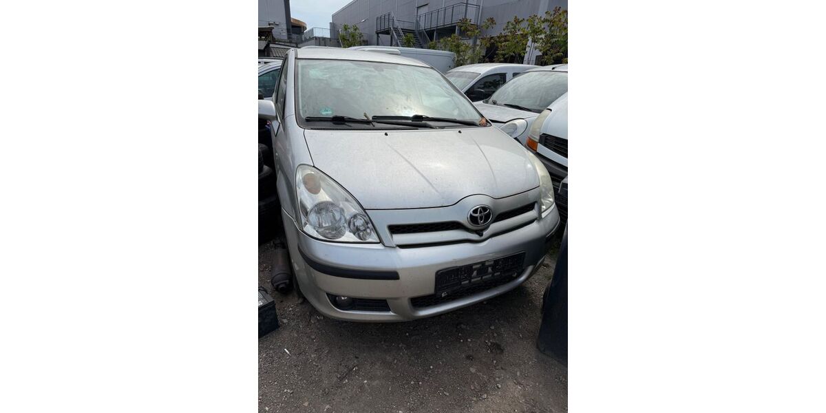 Toyota Corolla Verso 276.000 km 2.300 &euro; Mannheim 68159