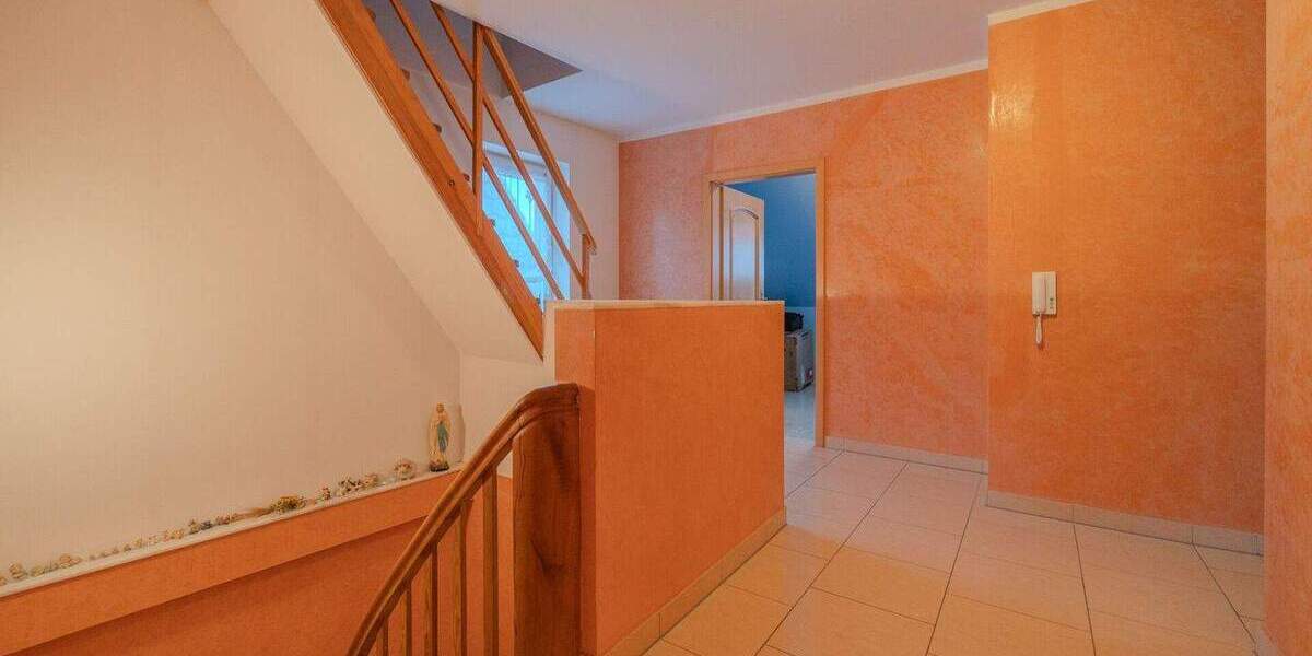 Einfamilienhaus Edingen-Neckarhausen Edingen - 7 Zimmer, 283 m&sup2;, 645.000&euro; | Angebot:25669391