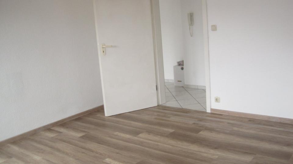 Wohnung 2 Zimmer,Wohnküche,Bad,Balkon in Wald-Michelbach Zentrum 1 zimmer