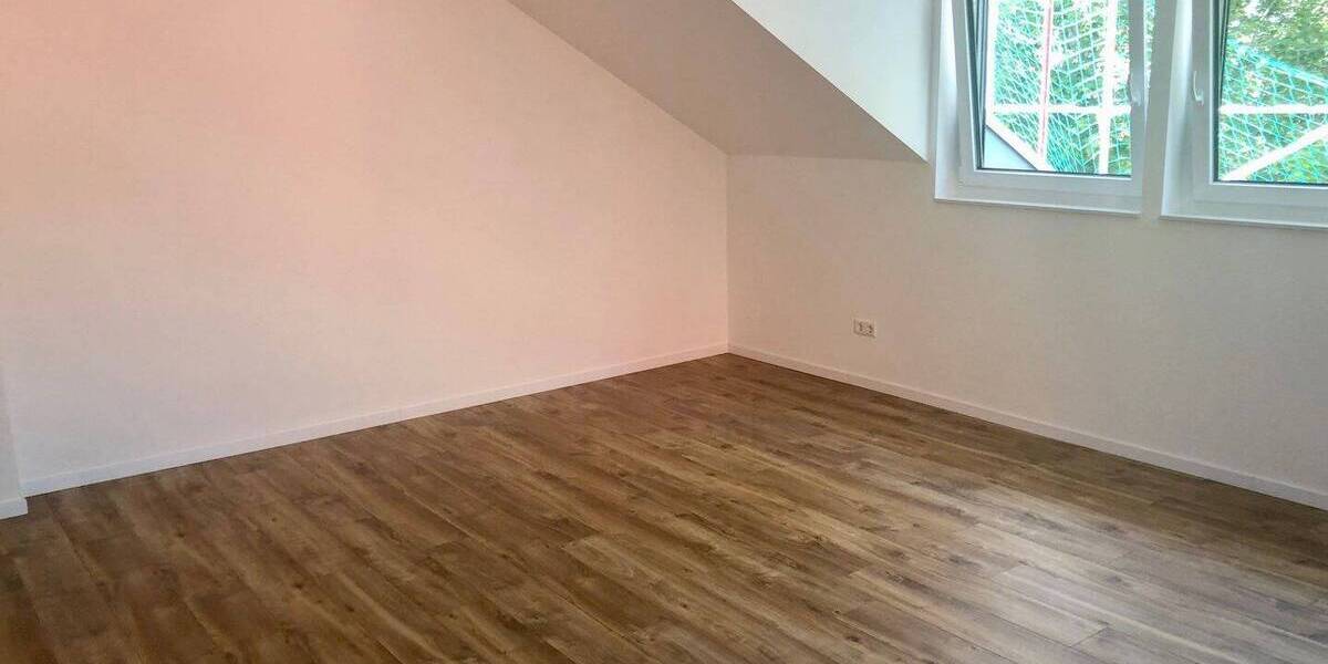 Doppelhaushälfte Schriesheim - 5 Zimmer, 197 m&sup2;, 2.300&euro; | Angebot:26066584