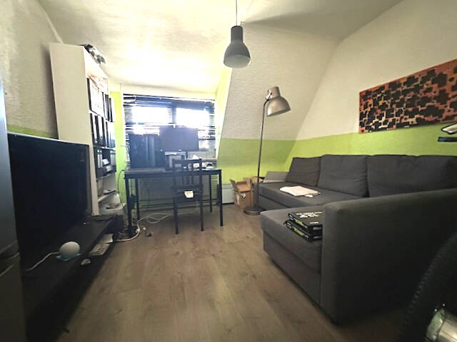 Gemütliche 2-Zimmer-DachWohnung in Friedrichsfeld - Ideal für Investoren