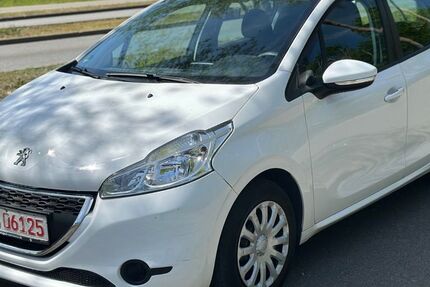 Peugeot 208 58.000 km 3.950 &euro; Viernheim (bei Mannheim) 68519