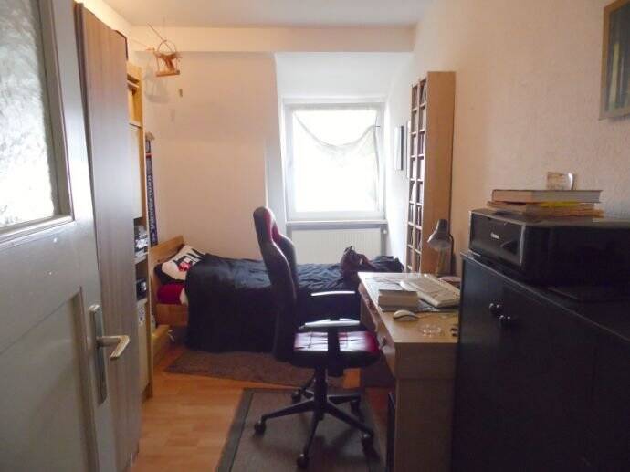 Etagenwohnung Ludwigshafen am Rhein Süd - 4 Zimmer, 100 m&sup2;, 850&euro; | Angebot:25879290