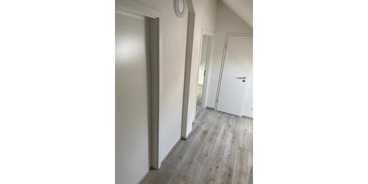 Dachgeschoßwohnung Mannheim Niederfeld - 1 Zimmer, 14 m&sup2;, 260&euro; | Angebot:26634510