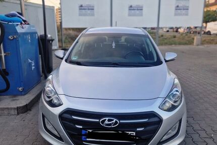 Hyundai i30 194.000 km 6.900 &euro; Frankenthal 67227