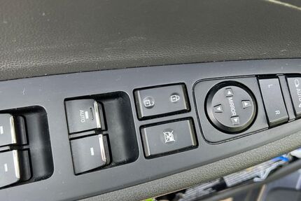 Hyundai TUCSON 136.000 km 17.200 &euro; Oftersheim 68723