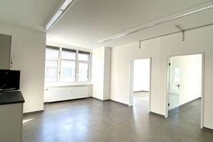 Gewerbeobjekt Ludwigshafen Rheingönheim - 1.600&euro; | Angebot:27506131