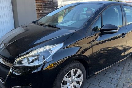 Peugeot 208 66.000 km 6.900 &euro; Reilingen 68799