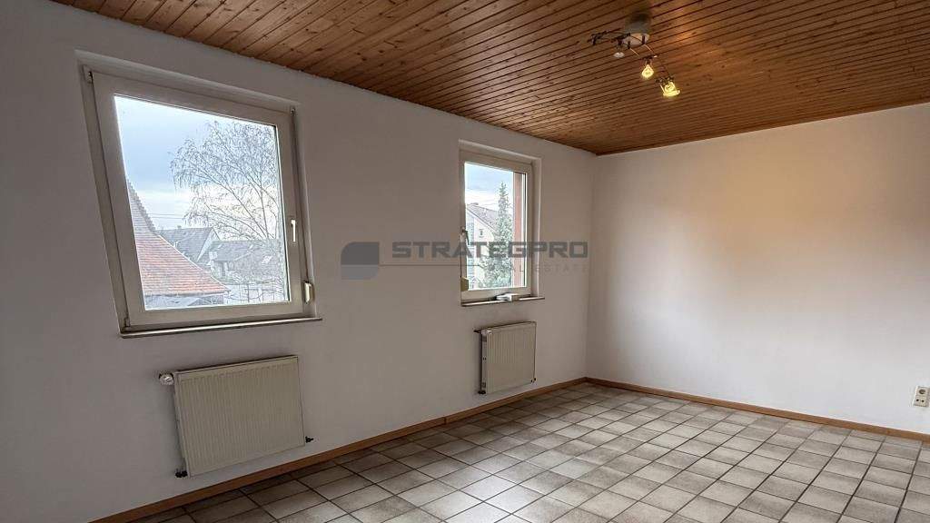 Etagenwohnung Ludwigshafen Rheingönheim - 2 Zimmer, 74 m&sup2;, 720&euro; | Angebot:25267545