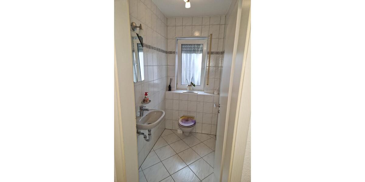Etagenwohnung Weinheim - 4 Zimmer, 110 m&sup2;, 1.250&euro; | Angebot:25253397