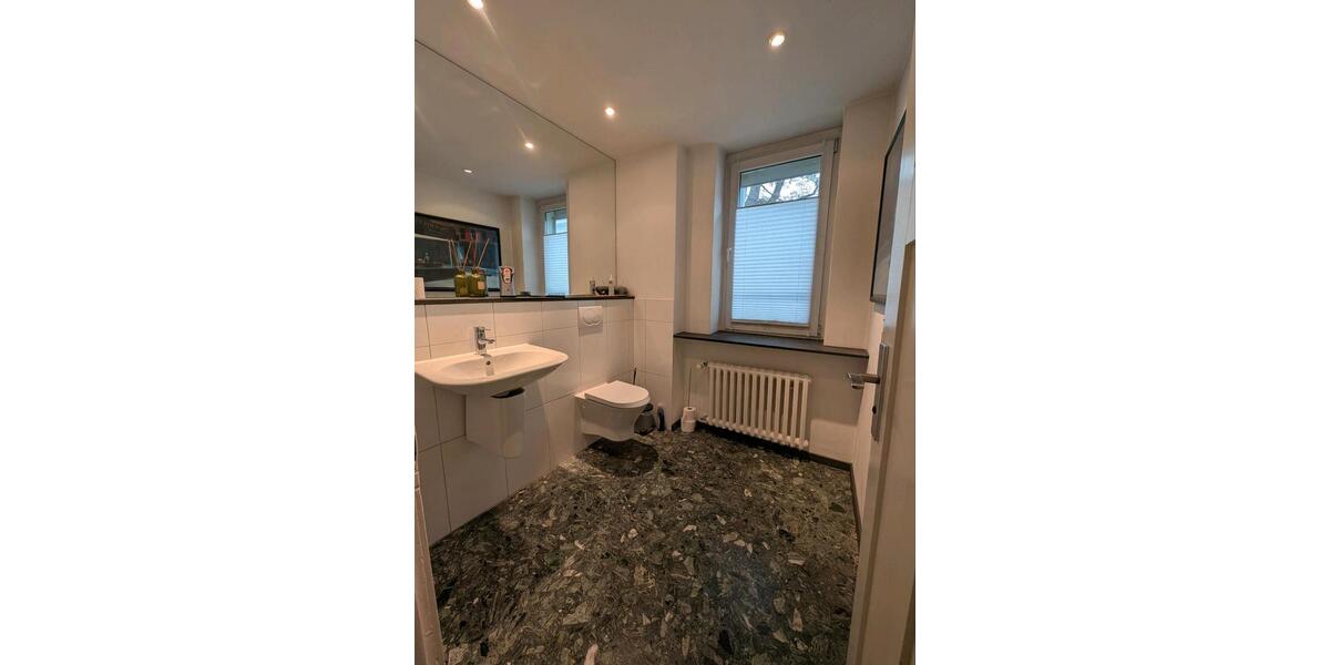 charmantes Haus in Neuostheim 9 zimmer