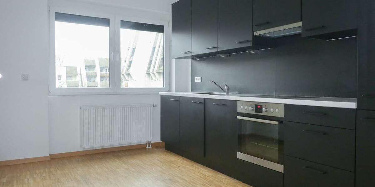 Etagenwohnung Ludwigshafen am Rhein Ludwigshafen-Hemshof - 4 Zimmer, 105 m&sup2;, 1.100&euro; | Angebot:27721915
