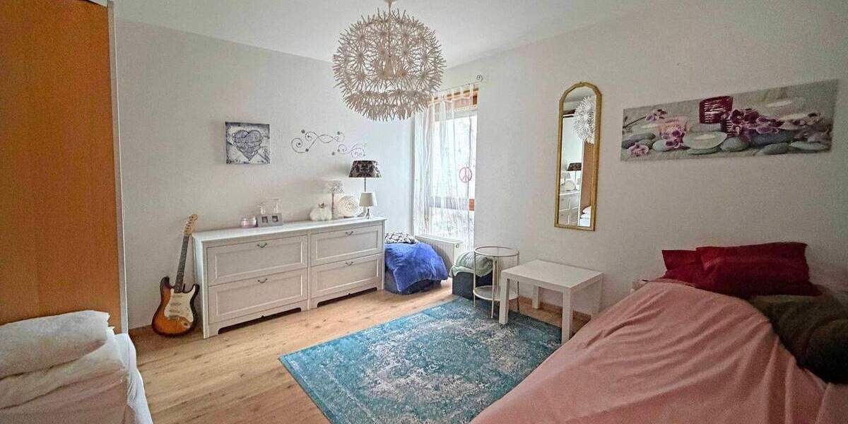 Neckargemünd: Attraktive, großzügige DHH in gesuchter Lage mit Garten und tollem Ausblick 5 zimmer