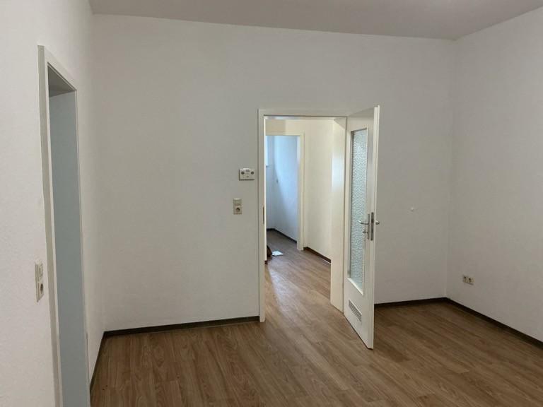 Erdgeschoßwohnung Ludwigshafen am Rhein Ludwigshafen-Hemshof - 2 Zimmer, 66 m&sup2;, 645&euro; | Angebot:26235204