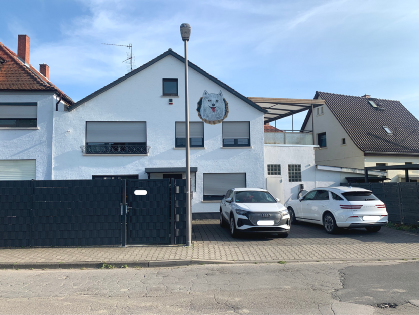 Haus zum Kaufen in Bürstadt 766.000 € 394 m²