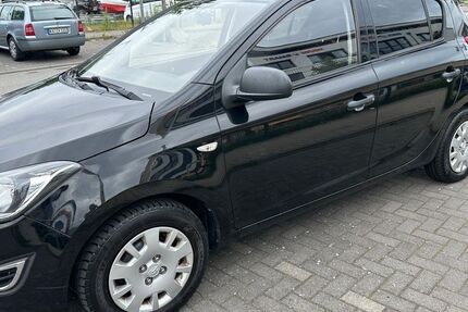 Hyundai i20 180.000 km 3.600 &euro; Ludwigshafen 67059