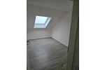 Dachgeschoßwohnung Reilingen - 3 Zimmer, 72 m&sup2;, 830&euro; | Angebot:26024510
