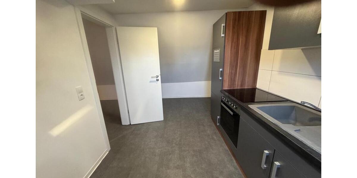 Dachgeschoßwohnung Ludwigshafen am Rhein Ludwigshafen-Oggersheim - 1 Zimmer, 45 m&sup2;, 700&euro; | Angebot:26211726