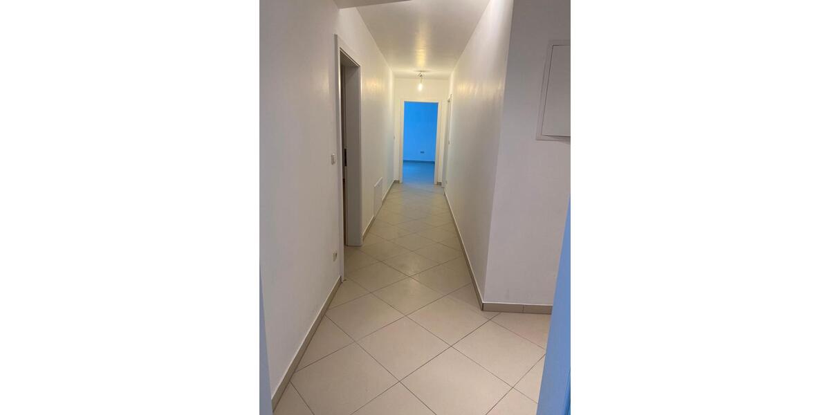 Etagenwohnung Mannheim Hochstätt - 1 Zimmer, 65 m&sup2;, 820&euro; | Angebot:24647523